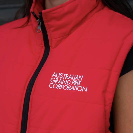 How Personalised Workwear Reflects Professionalism and Builds Trust